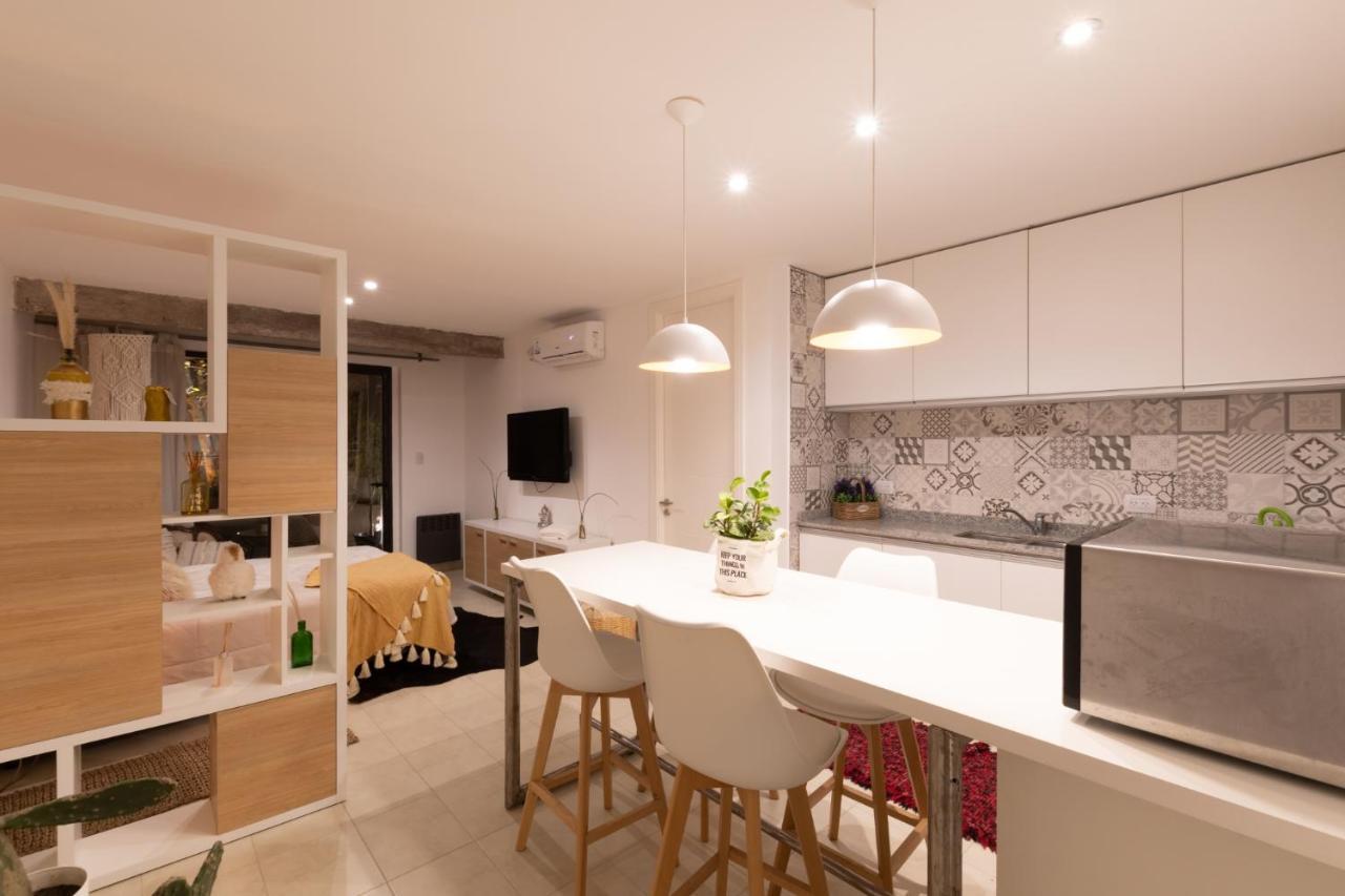 Cbmona Suites Villa Mercedes Eksteriør bilde